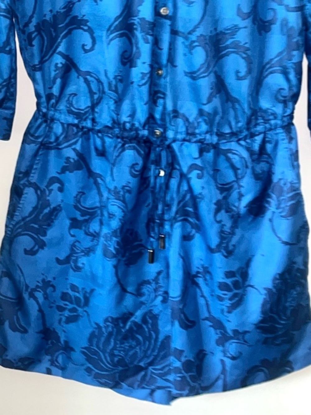 Banana Republic Women’s Blue Floral Satin Like 3/4 Sleeve Romper Size 4 NWOT - Picture 3 of 9